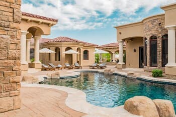Primrose by Avantstay Extravagant Desert Estate w/ Theater & Pool