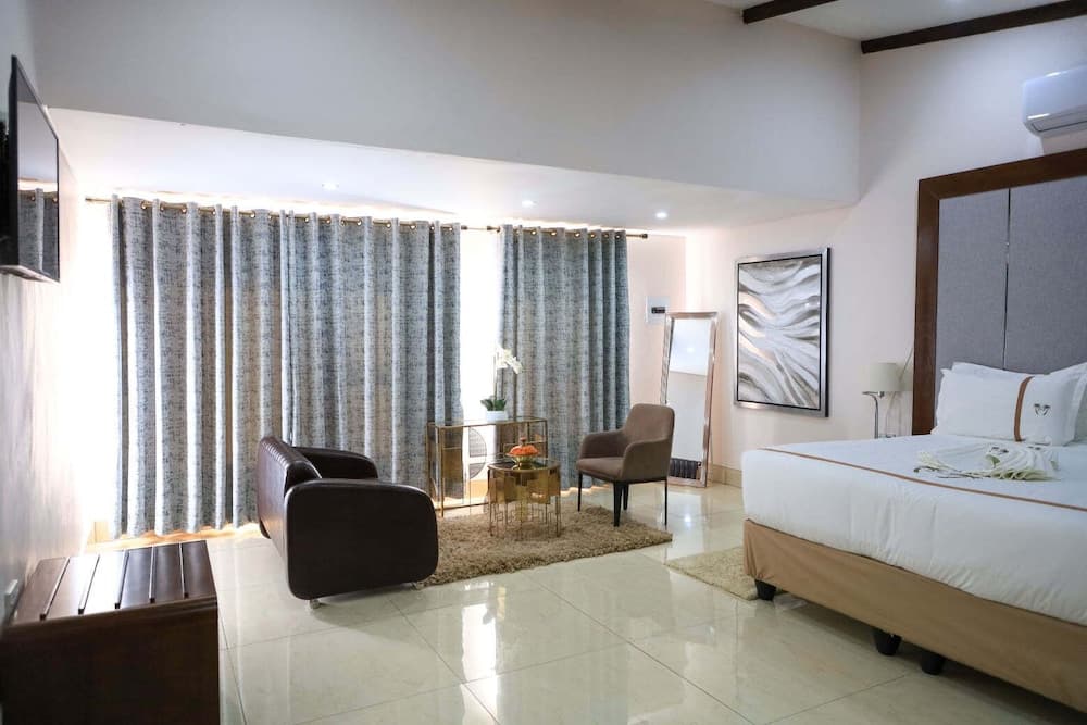 the distinction boutique hotel