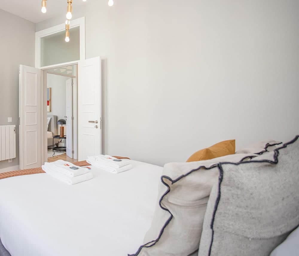 Liiiving in Porto - Art Design Apartment