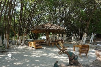 Nomad Beach House - Hostel