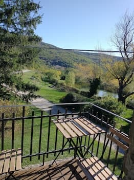 Two-room Apartment in Tuscan Rustic Style