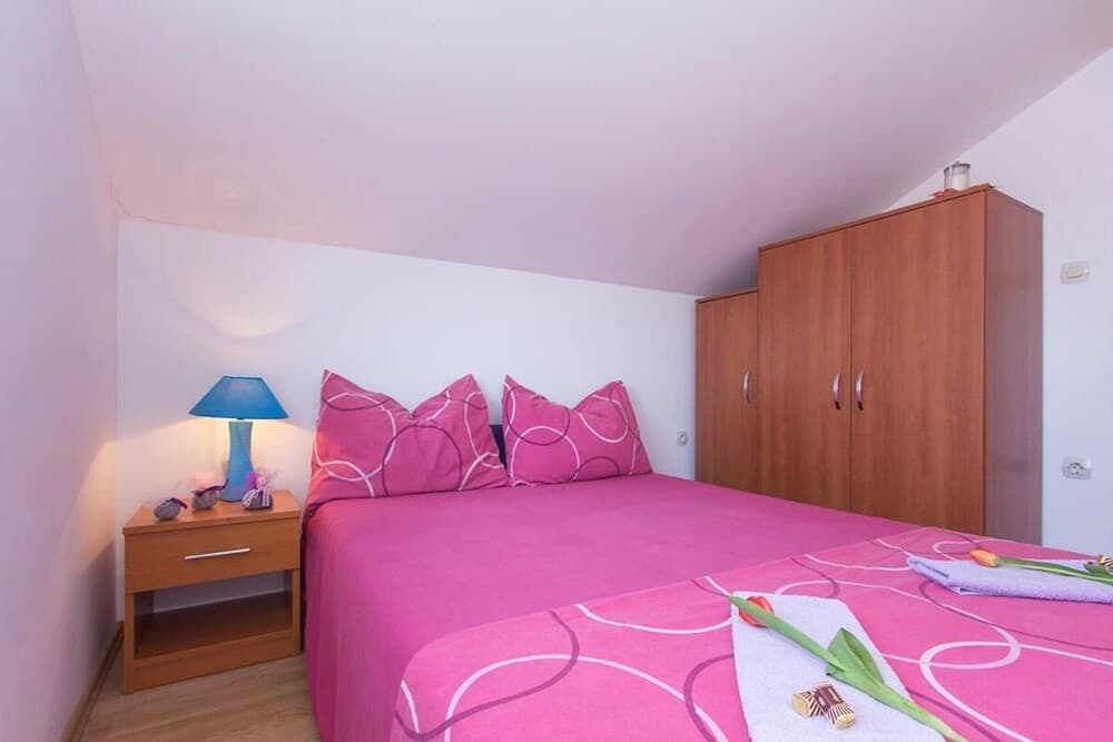 Brodarica Penthouse 42, Sea View