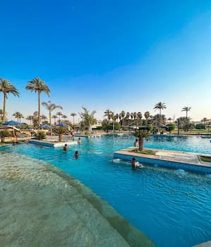 Sakkara Country Club