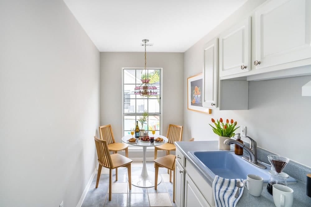 Polly by Avantstay Stunning 7 Bedroom Haven w/ Pool & Pool Table