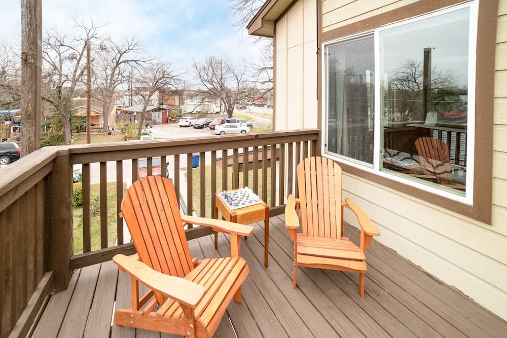 Lady Bird by Avantstay Great Location in Austin w/ Large Yard & Fire Pit!