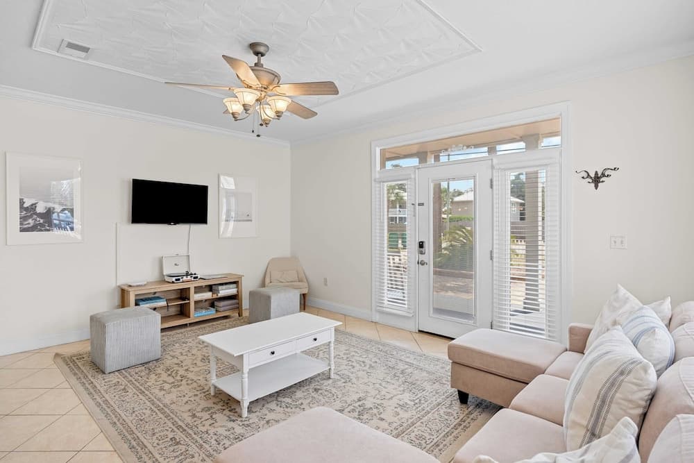 Seacrest by Avantstay 8 BDR Home in Destin w/ Pool!