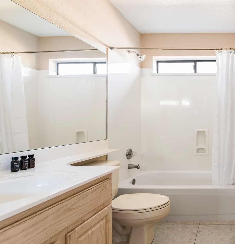 Fierro by Avantstay Desert Escape w/ Pool, Firepit and Pool Table!