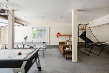 Moonridge by Avantstay Cozy Big Bear Cabin w/ Hot Tub, Game Room & Large Balcony