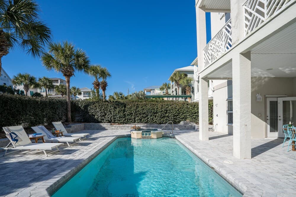 Topsail by Avantstay Bright Beachside Getaway w/ Pool & Ocean Views
