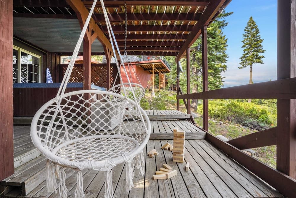 Horizon by Avantstay Stunning A-frame Cabin w/ Hot Tub, Billiards, Lake Views