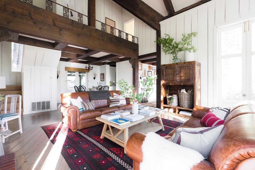 Everett by Avantstay 5mins to Palisades Tahoe! w/ HOT TUB