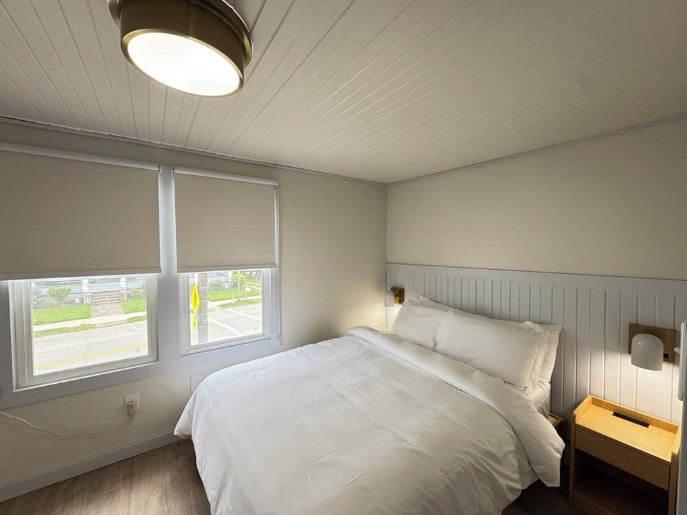 The Ours at Geneva on the Lake