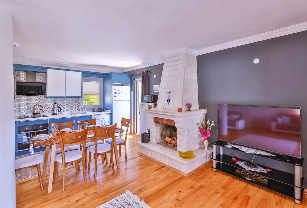 Lovely Villa With Private Pool and Terrace in Kas