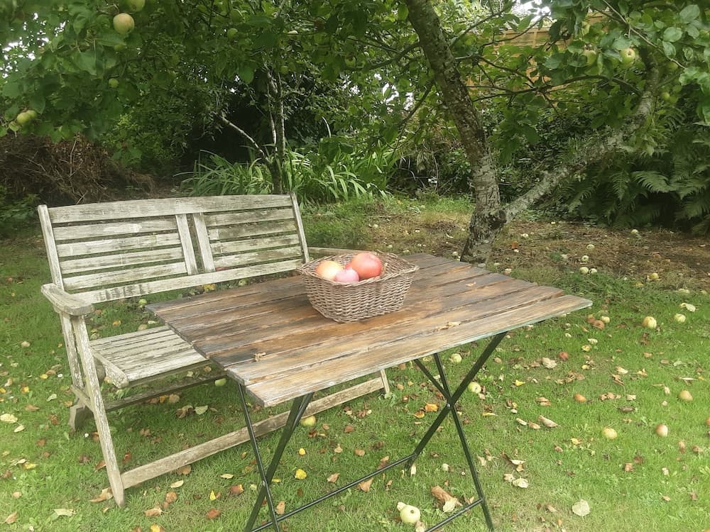 Tranquil Wood Cabin set in a Beautiful Orchard