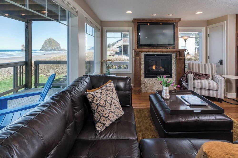 Blue Starfish by Avantstay Ocean Views & Direct Cannon Beach Access