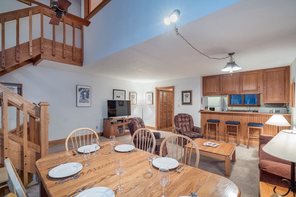 Mountain House East by Avantstay Close to the Slopes and Town!