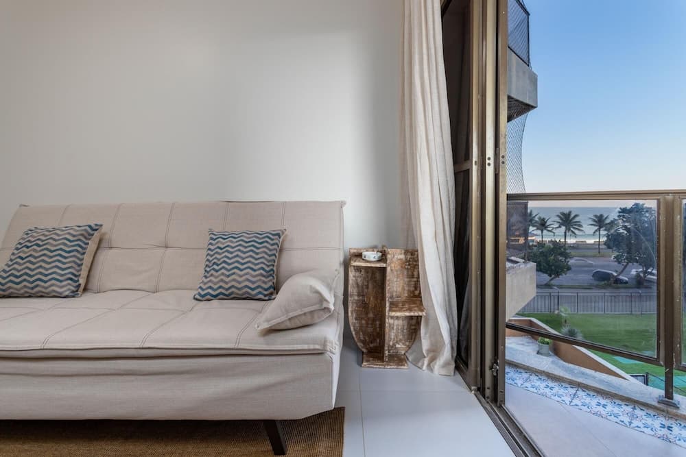 Finesse in Barra da Tijuca Beach View Lc201