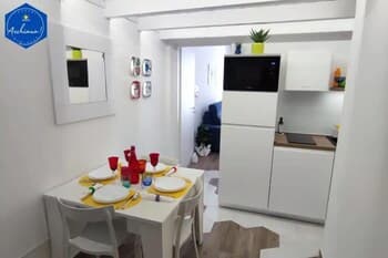 Stylish Apartment in Trapani City Center & Sea