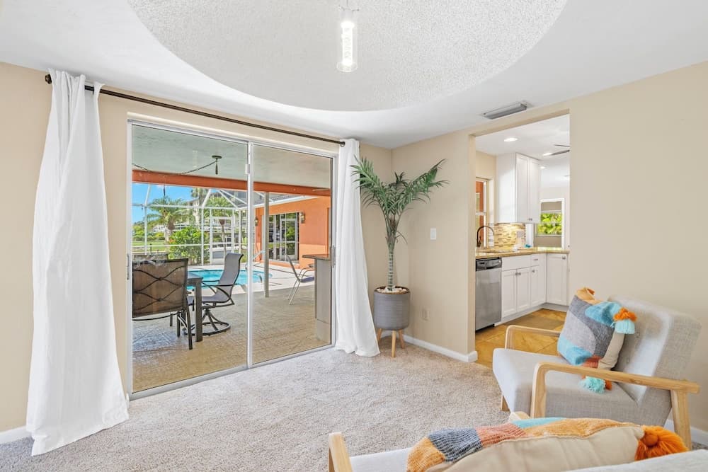 River Oasis by Distinctive Beach Rentals