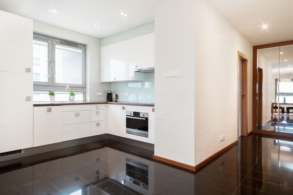 Apartment Jeziorańskiego by Renters