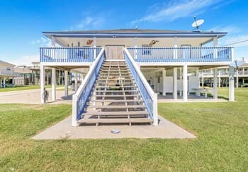 Beach'n Inn 3 Bedroom Home by Redawning