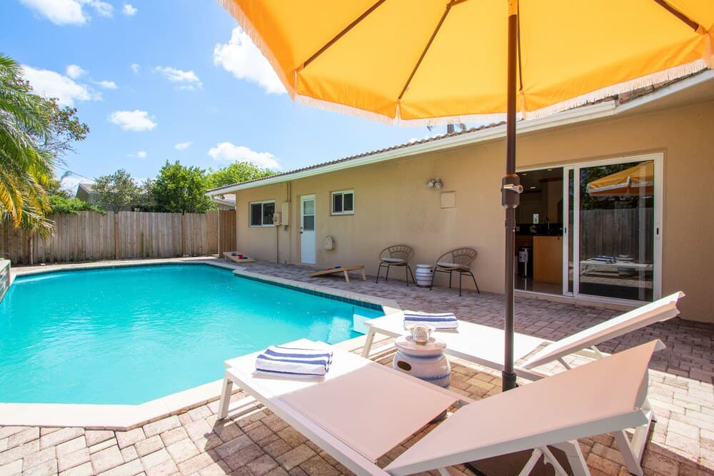 Sunflower by Avantstay Pool, Bbq, Pool Table & Outdoor Dining!