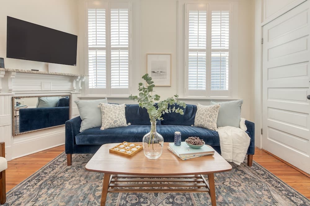 Spring St Buyout by Avantstay Shared Home in Charleston! 10mins 2 French Quarter!