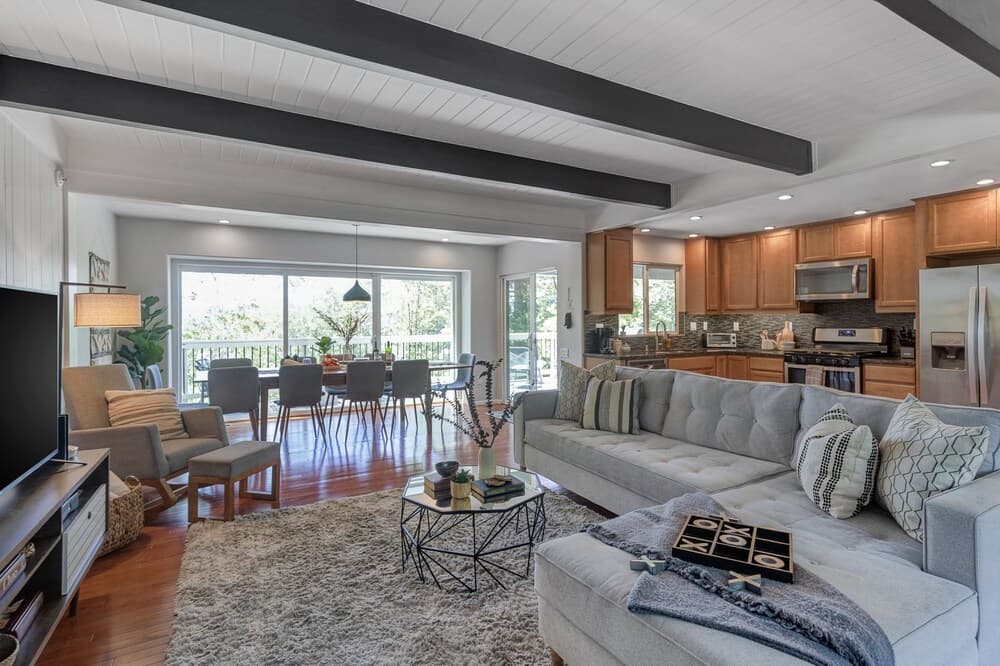 Lake Point by Avantstay2 Decks, Great Lake Views!