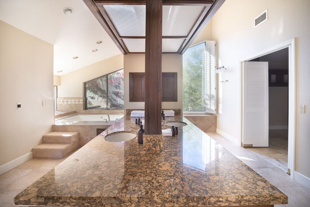 Sonoran by Avantstay Roomy Getaway w/ Pool, Rooftop Deck & Amazing Desert Views