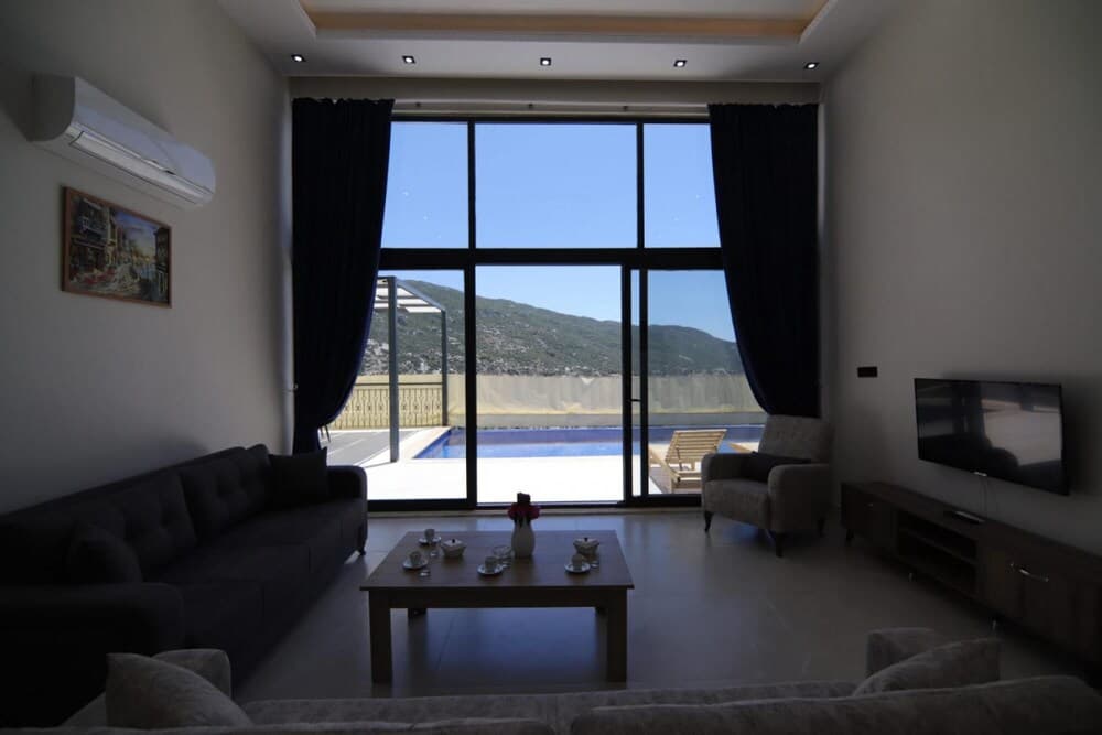 Dreamy Villa With Private Pool and Jacuzzi in Kas