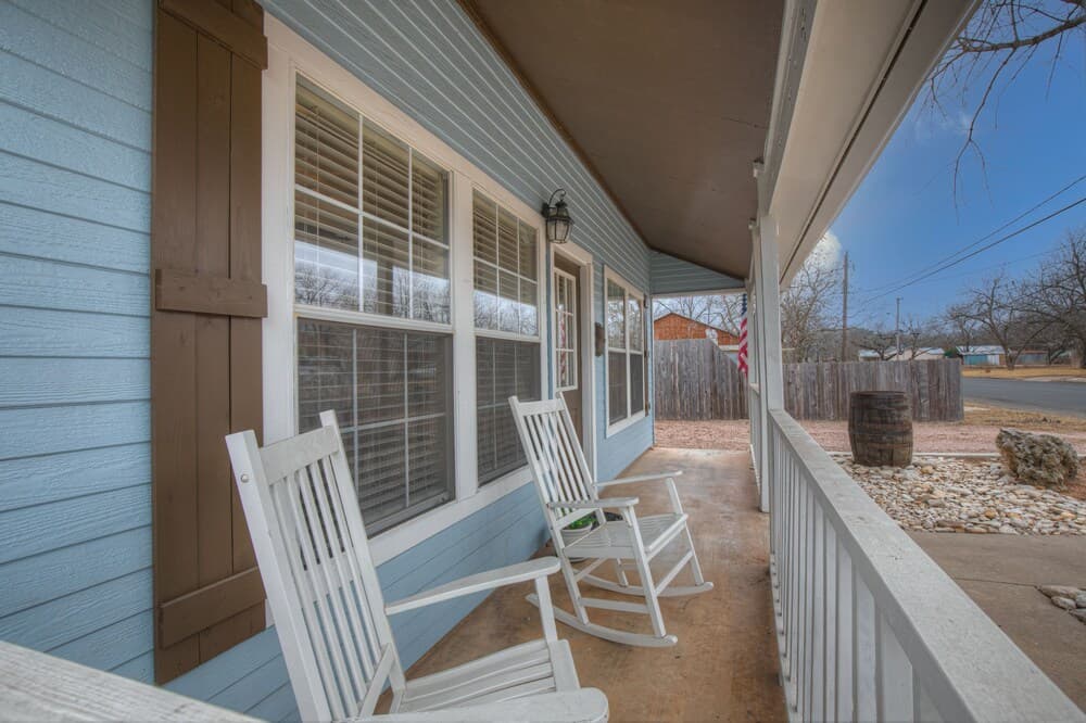 Grand Retreat 2 Houses Off Main Hot Tubs