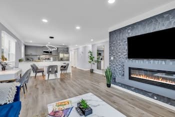 Charlotte Spacious Home