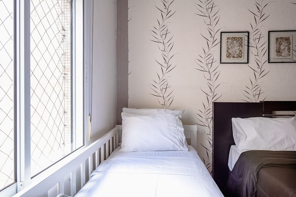 Ape tamanho família com garagem