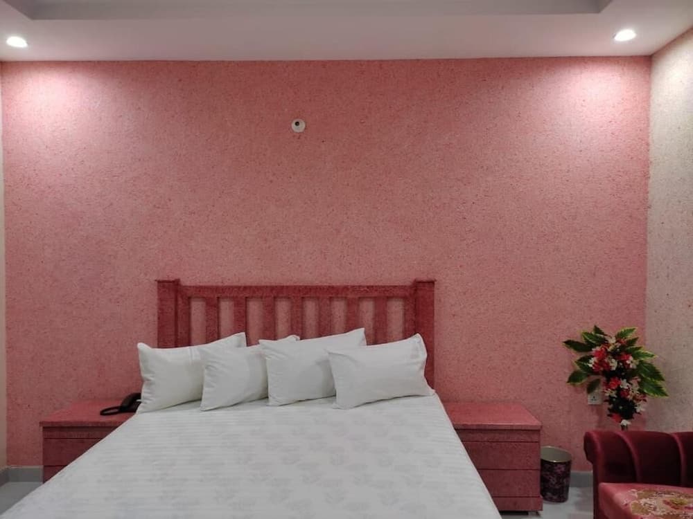 Hotel Taj Palace Multan