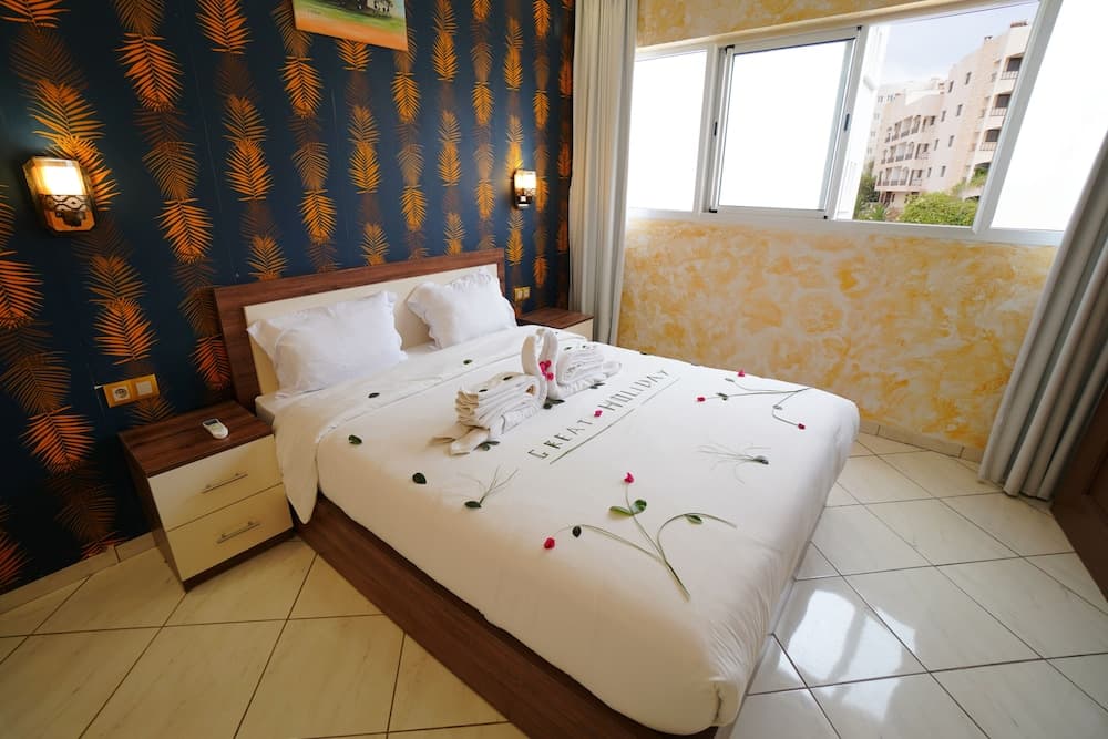 GREAT HOLIDAY RESIDENCE