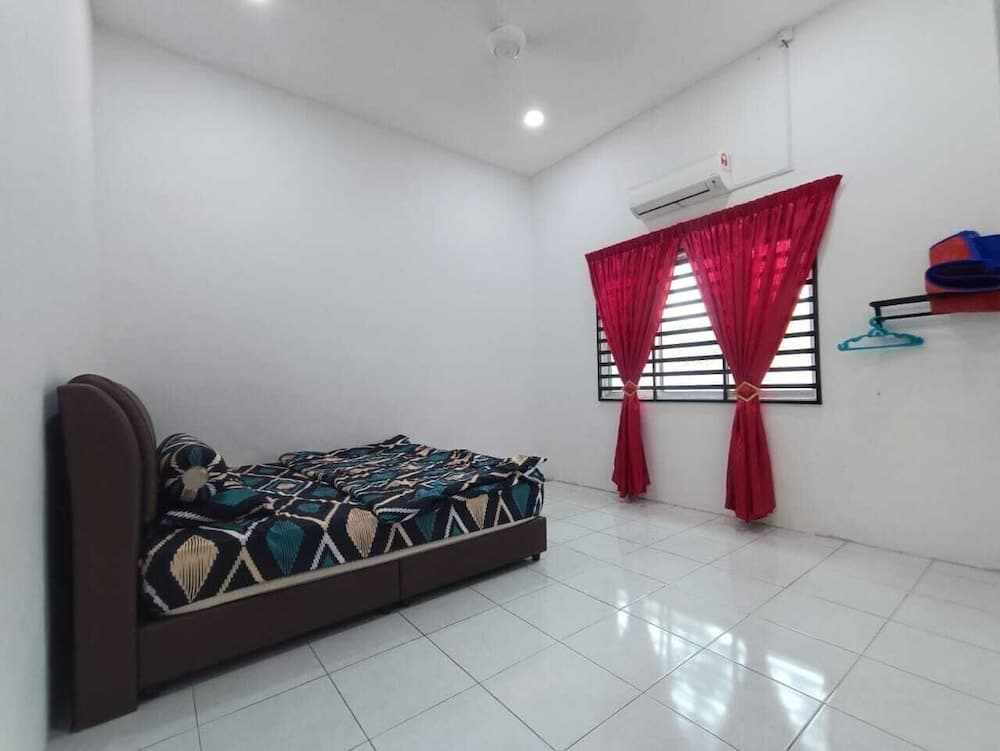 OYO Homes 90606 Casaria Cherating