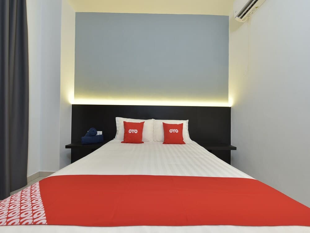 Capital O 90609 Gc Hotel