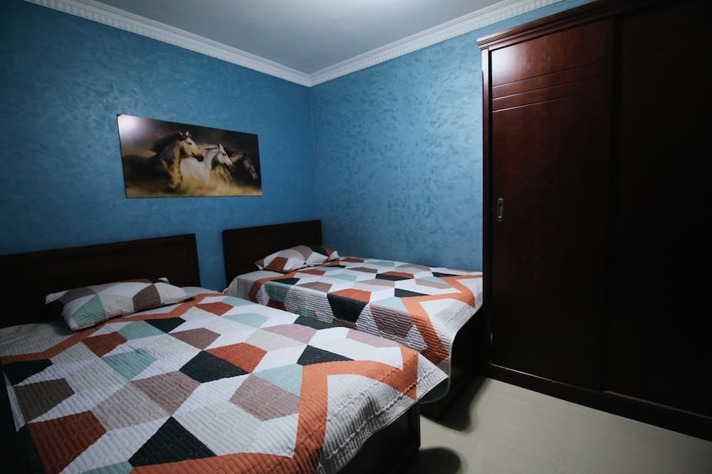 Golden Charming 3-bed Apartment in Cairo