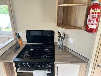 Adorable Caravan in Newquay Bay Resorts Nb98