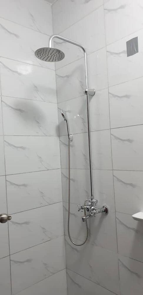 Kinene Residence Motel - Garuga Road, Entebbe