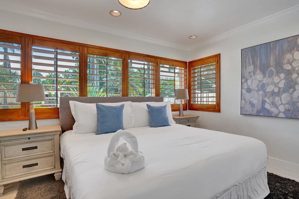 4BD House with Private Heated Pool