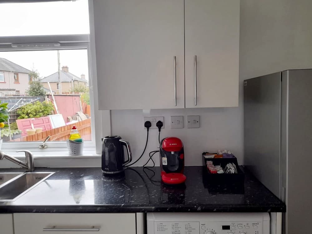 House-3br-garden-parking-near Inverness Castle