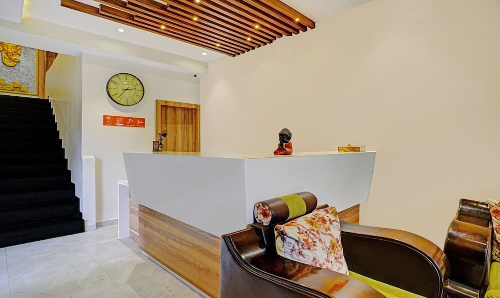 Itsy By Treebo - Radhika Ex