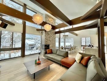 Silver Maple Chalet