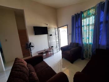 Home Sweet Home in Old New Harbour Village III