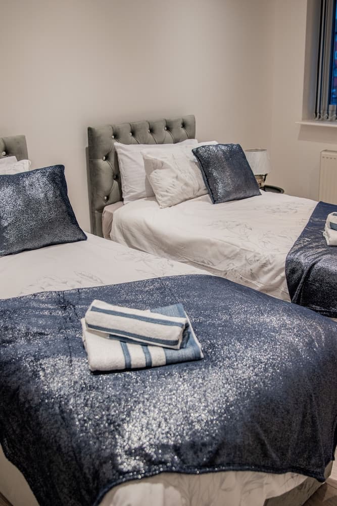 BV Comfy Spacious 3 Bedroom House At Tatton Street Manchester