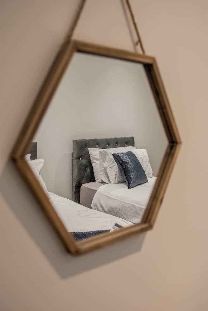 BV Comfy Spacious 3 Bedroom House At Tatton Street Manchester