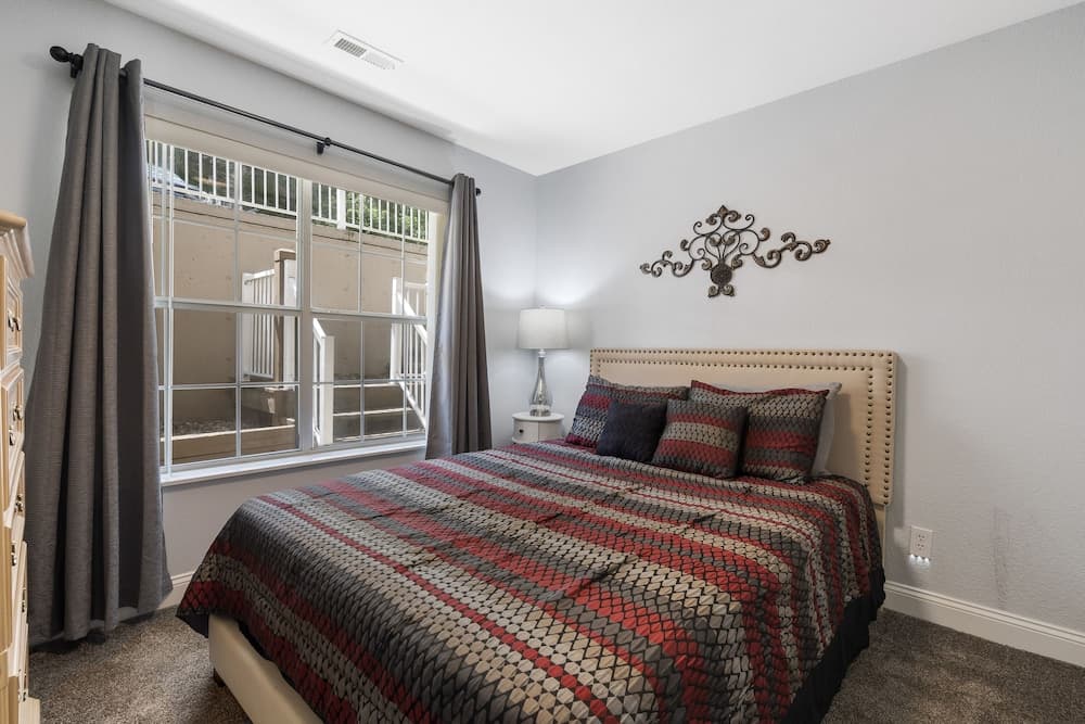 Waterfront Branson Escape