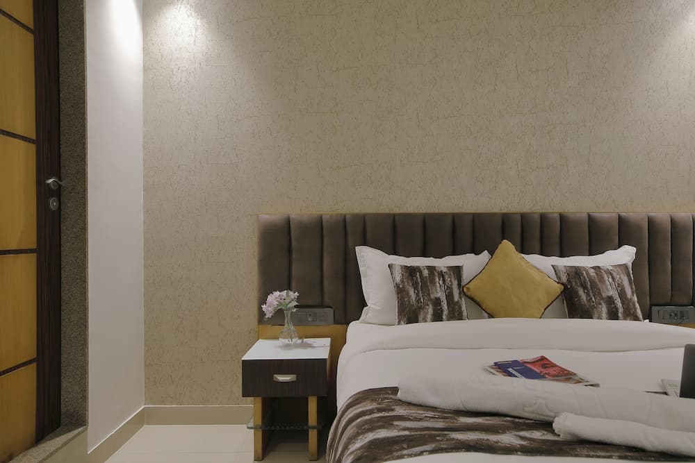 Hotel Ariana Residency