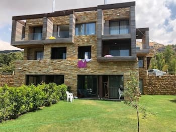 Immaculate 2-bed Villa in Faqra